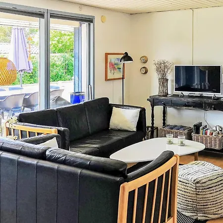 Cozy Retreat In Skovmose Feriehus